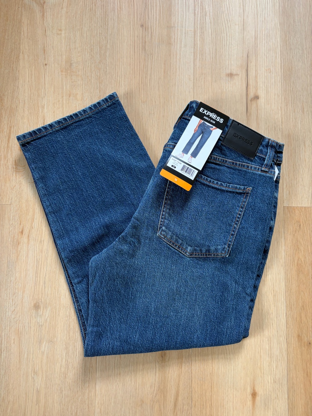 Express Women’s Blue Relaxed Fit Ankle Jeans